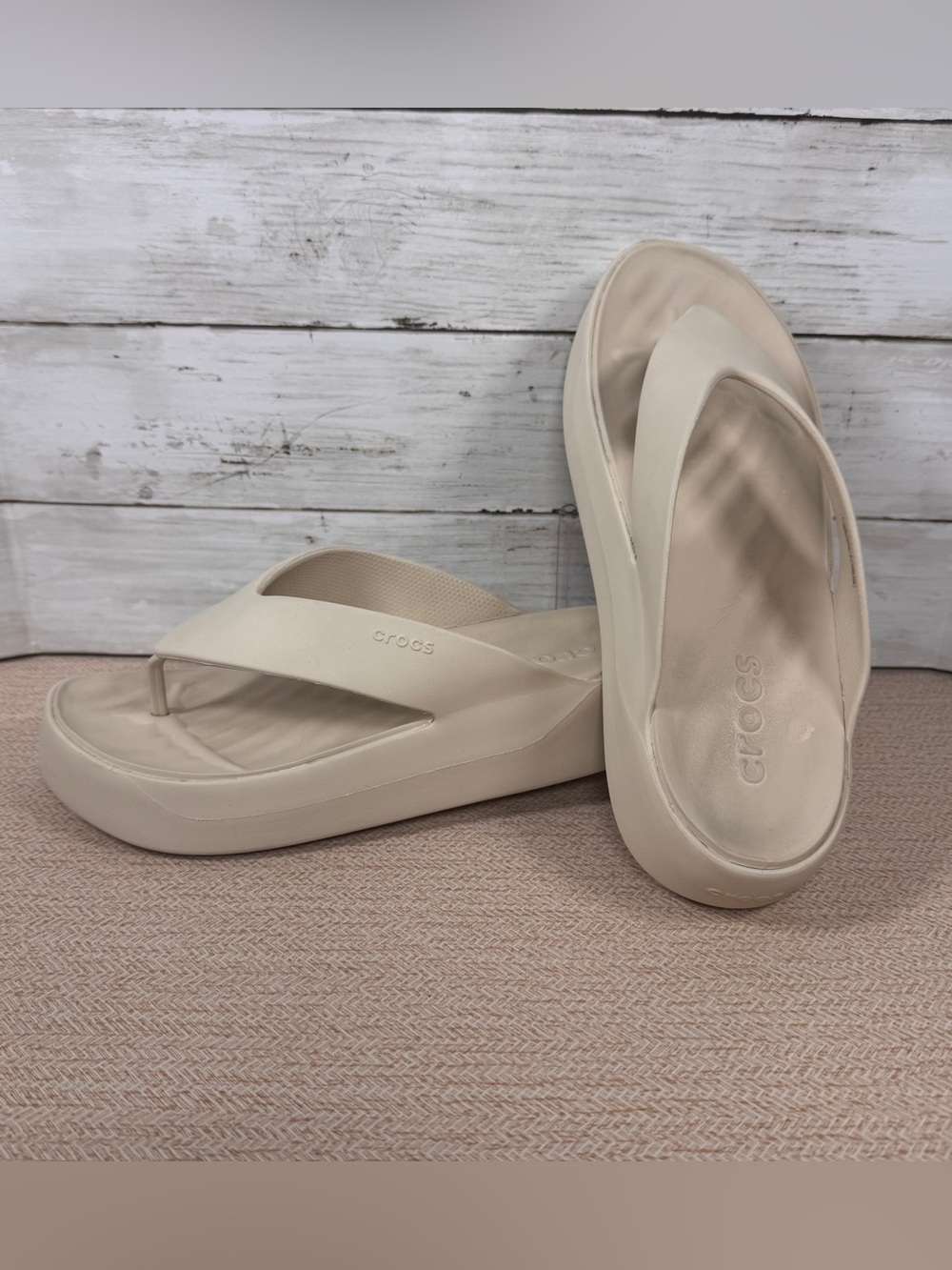 Crocs Classic Platform Flip Sandals Neutral Cream Beige - Women's Size 10